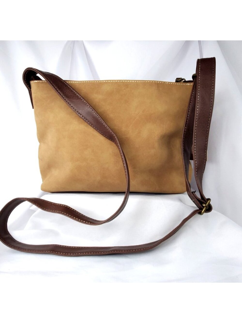 B.O.C. Saddle Brown‎ & Chocolate Crossbody Bag With Adjustable Strap NWT - Picture 6 of 10
